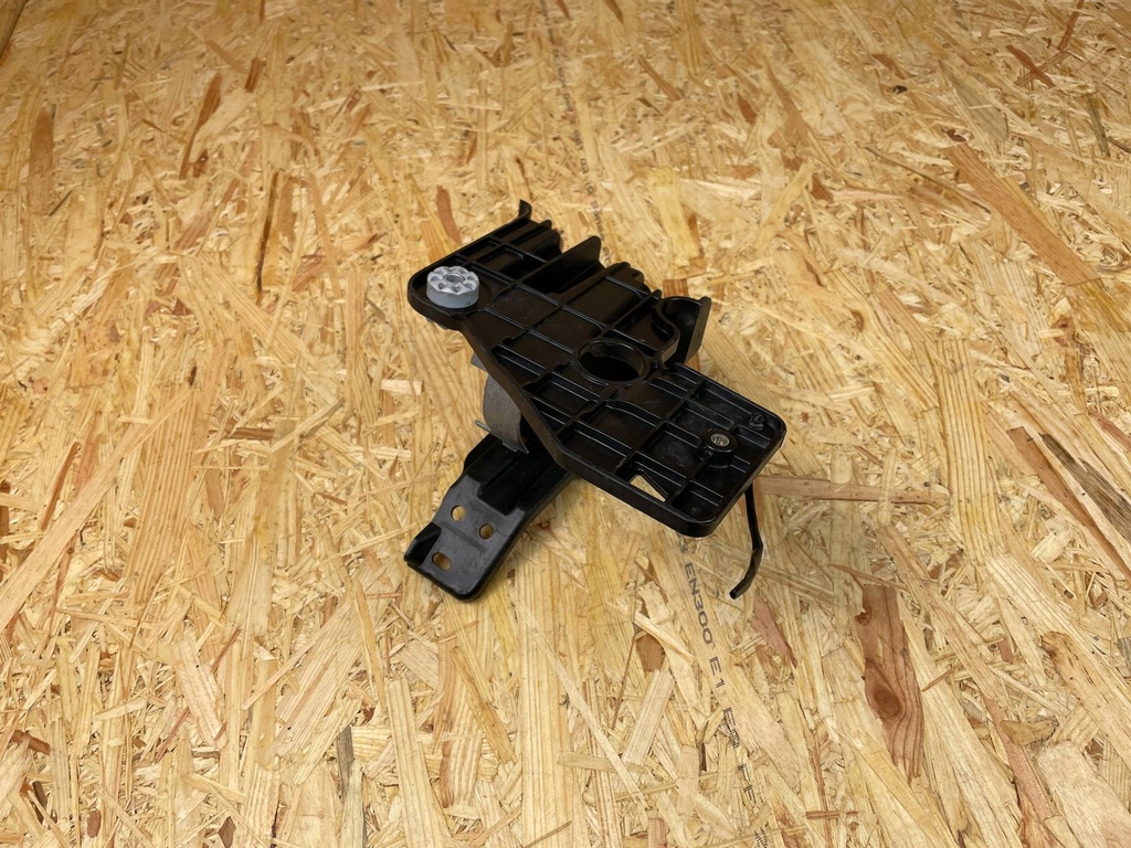 фото №7, Кронштейн кронштейн насоса рідина охолоджуючий bmw i4 g26 8490361