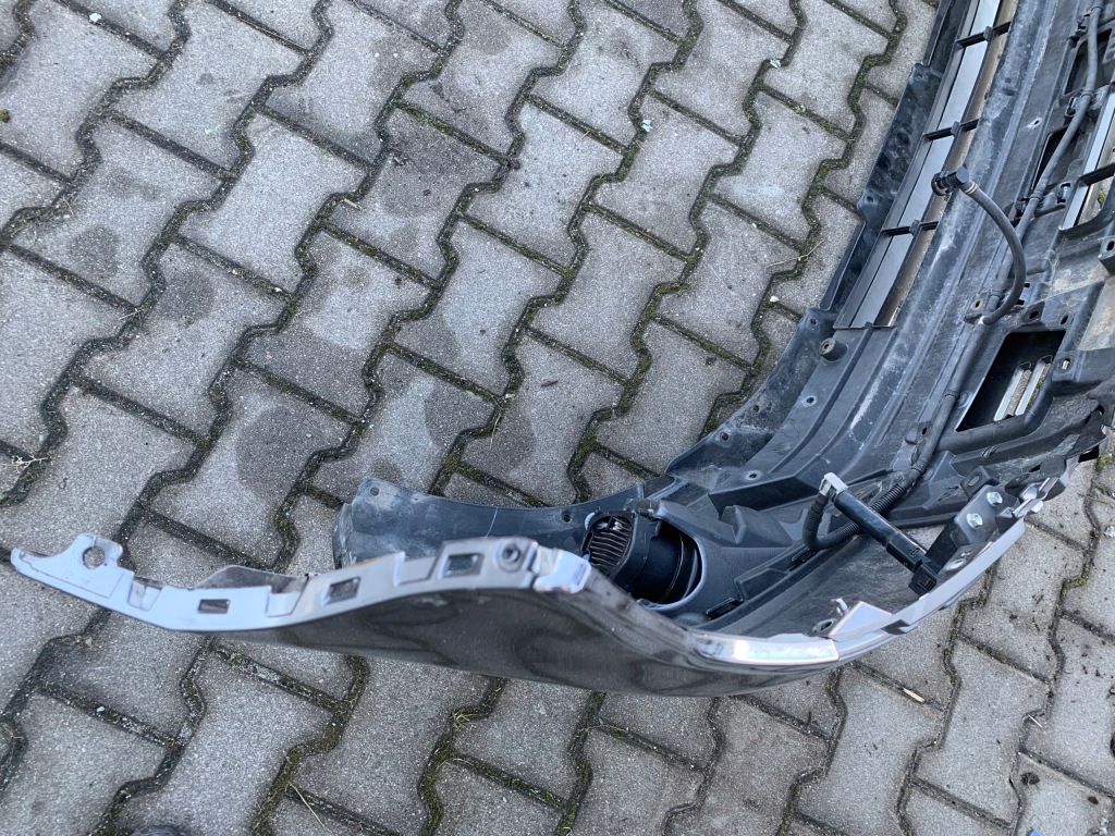 Купити Mitsubishi outlander 3 рестайлінг  бампер перед протитуманні фари омивачі хром