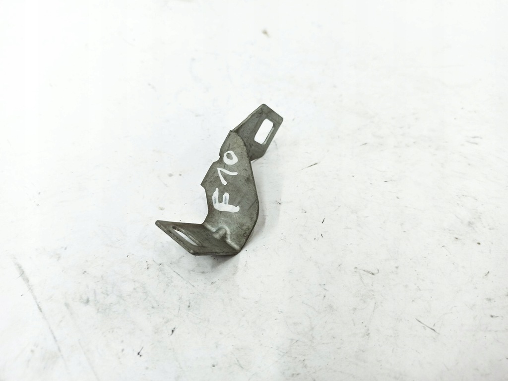 фото №7, Bmw 5 f10 f11 2013 елементи кріпильні