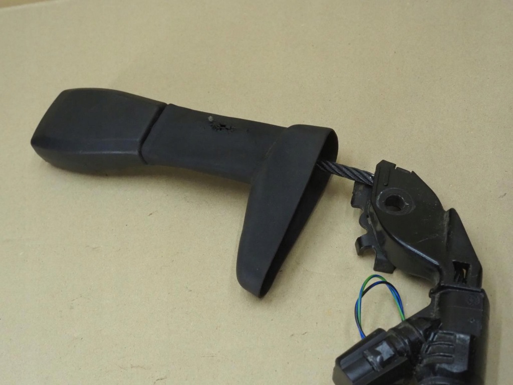 Кліпса поперечина безпеки лівий перед volvo s40 ii v50 2004-2007 європа Київ