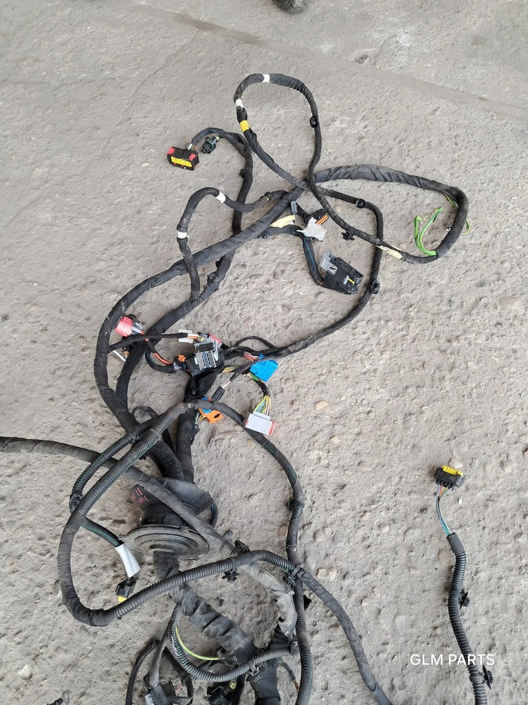 фото №5, Citroen c4 picasso ii 1.6 hdi электропроводка жгут провода отсек двигателя