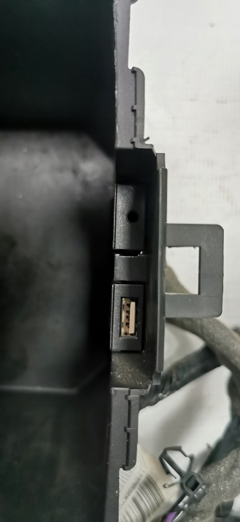 фото №2, Бардачок жгут usb aux opel insignia a