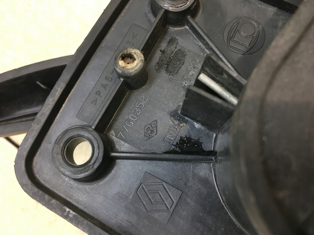 фото №8, Ручка внутрішня задня комплект movano i 7700352