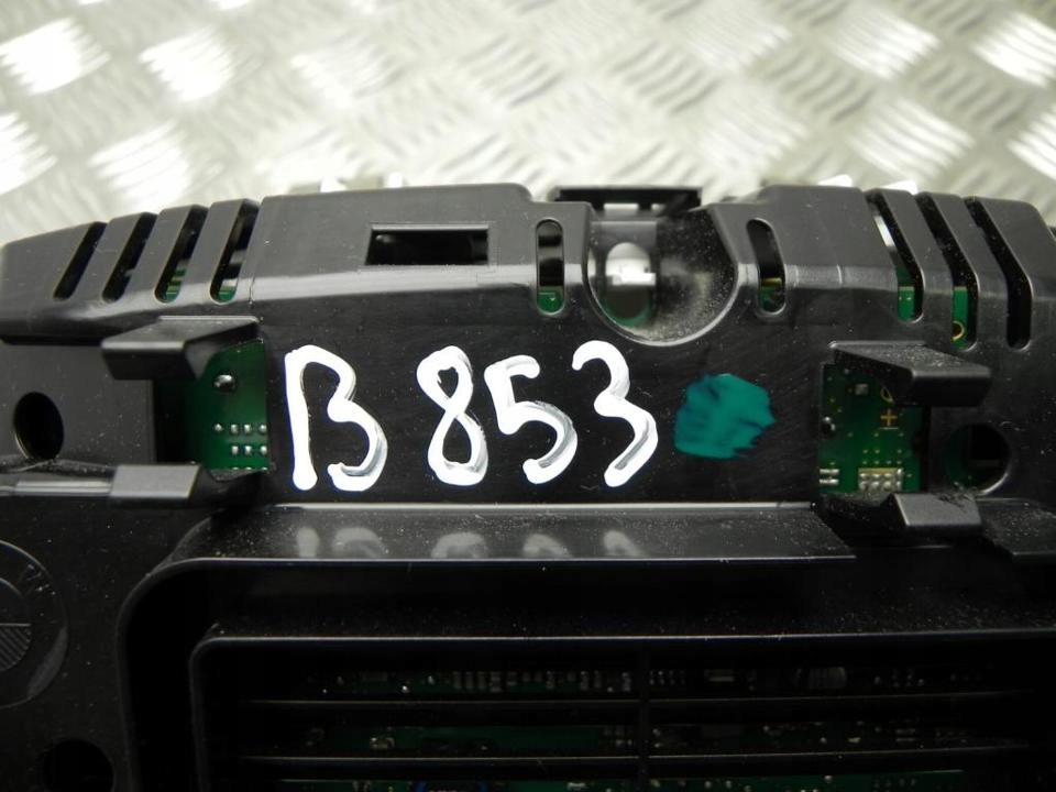 фото №7, Приборная панель приборная bmw x3 2011 mph км/ч автоматическая коробка передач передач 9265177