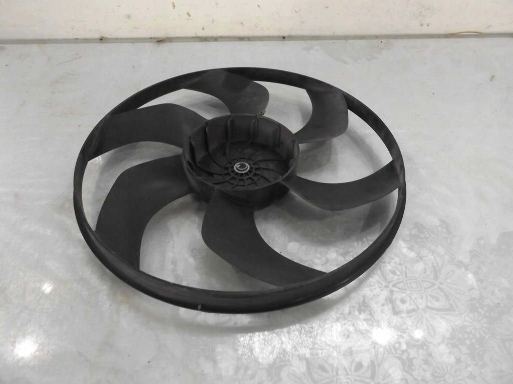 фото №1, C3 picasso 1,6hdi вентилятор вентилятор