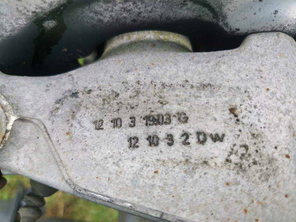 фото №9, Passat b7 поворотный кулак рычаг ступица задняя 3c0505435f