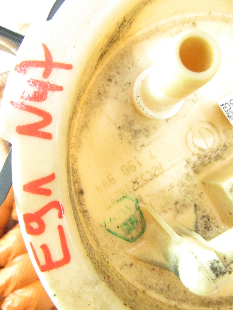 Датчик рівня пального лівий bmw e81 e84 87 e90 e91 e92 дизель n47 m57n n57 Зі Шроту