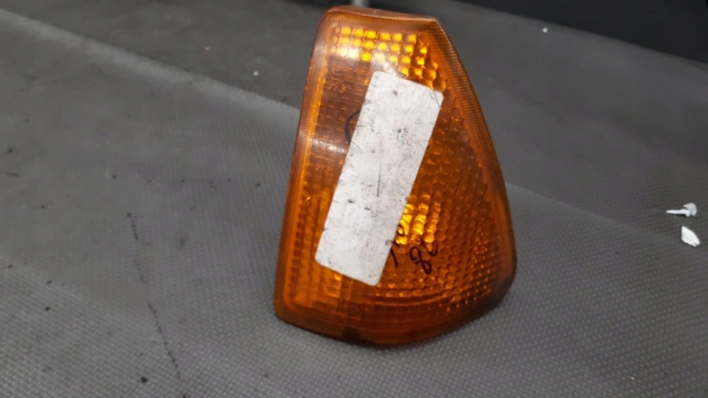 фото №1, Поворотник левый renault 18