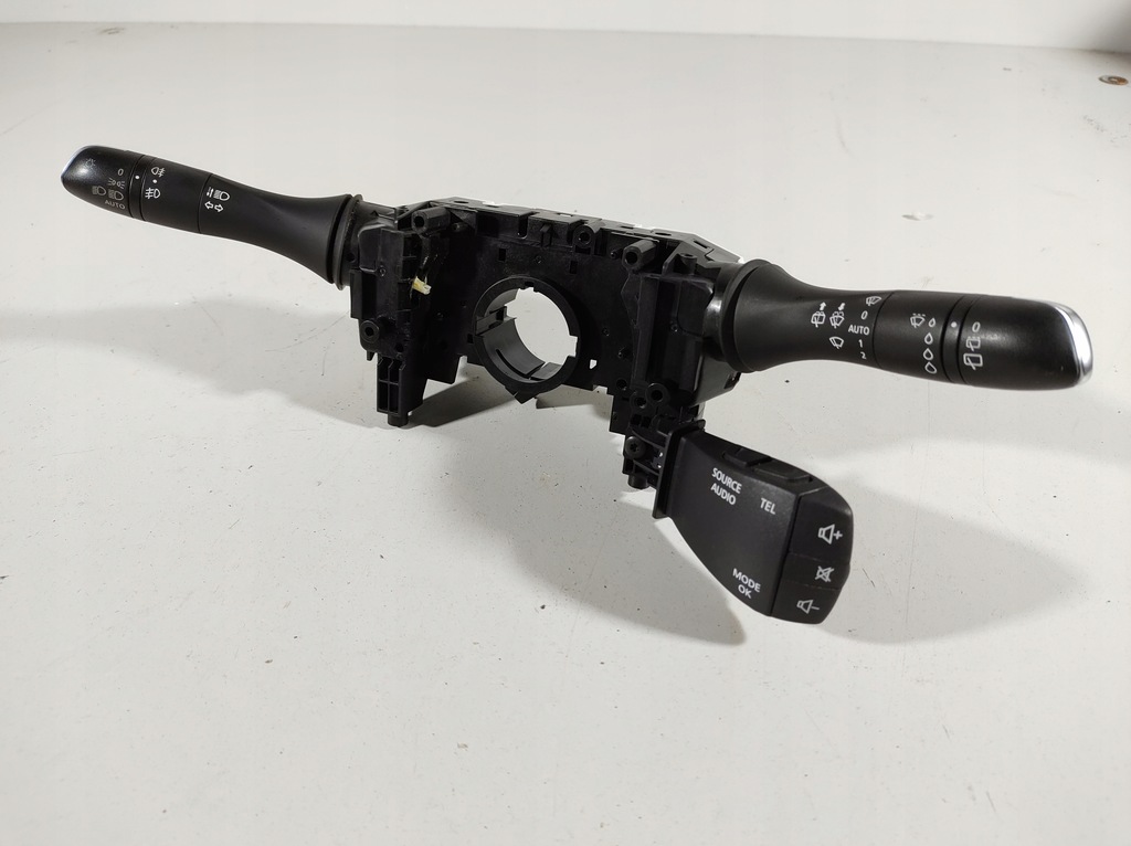 фото №16, Renault kadjar 16r- перемикач комбінований 255678341r