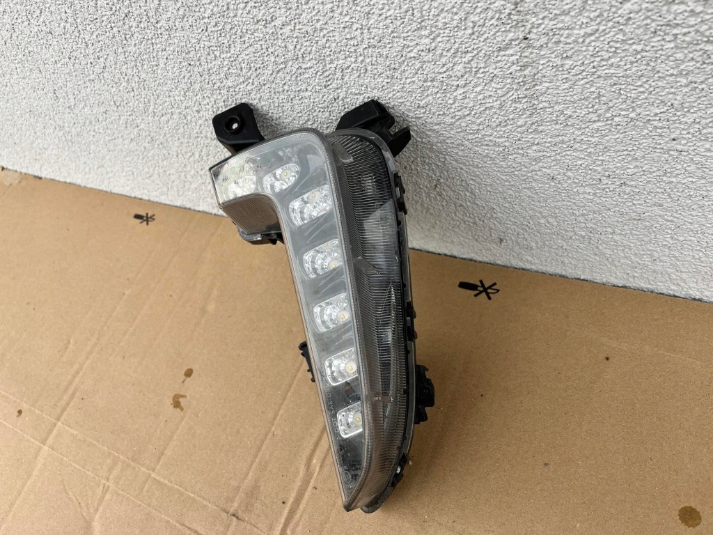 Протитуманна фара led drl правий hyundai ioniq 4 iv 92208-g2000 Оригінал