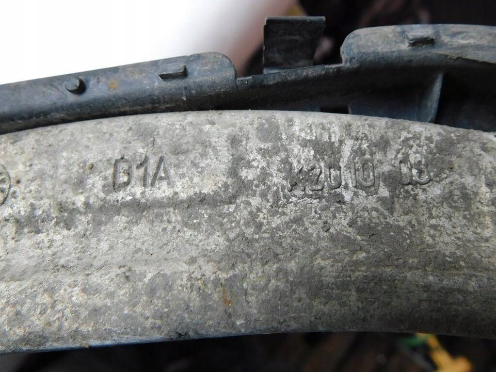 Bmw x6 f16 x5 f15 m50d 3.0 15r важіль правий задній Доставка