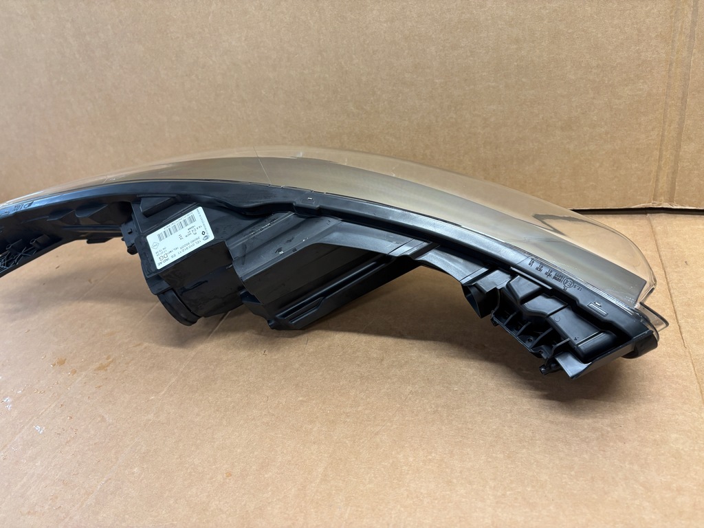 фото №8, Renault zoe i лампа перед передняя левая eu nowa оригинал 260609522r