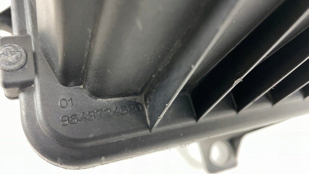 фото №9, Peugeot 607 407 2.7hdi корпус фільтра повітря