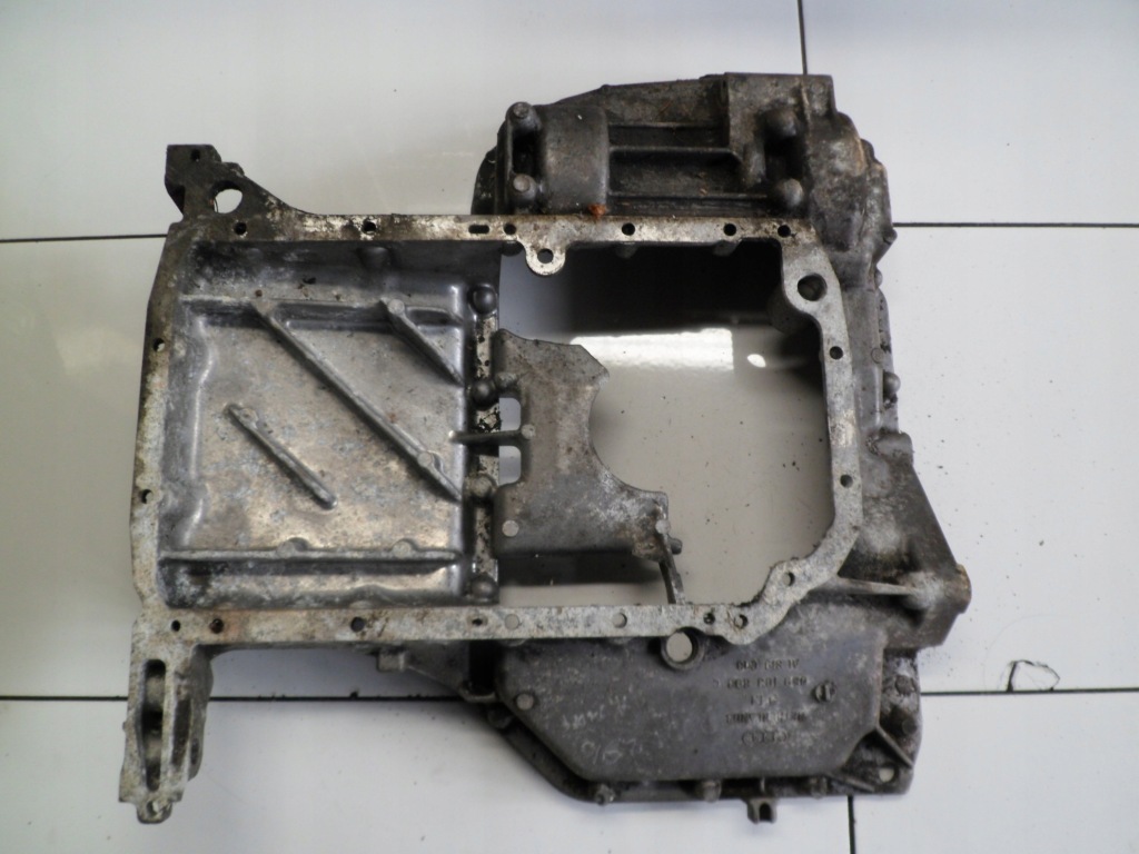 Audi a6 c5 2.5tdi v6 піддон масляна 059103603c Ціна
