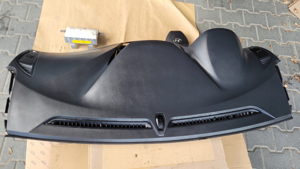 фото №9, Консоль приборная панель +2 x подушка+ 2x pas hyundai i40 europa оригинал демонтаж