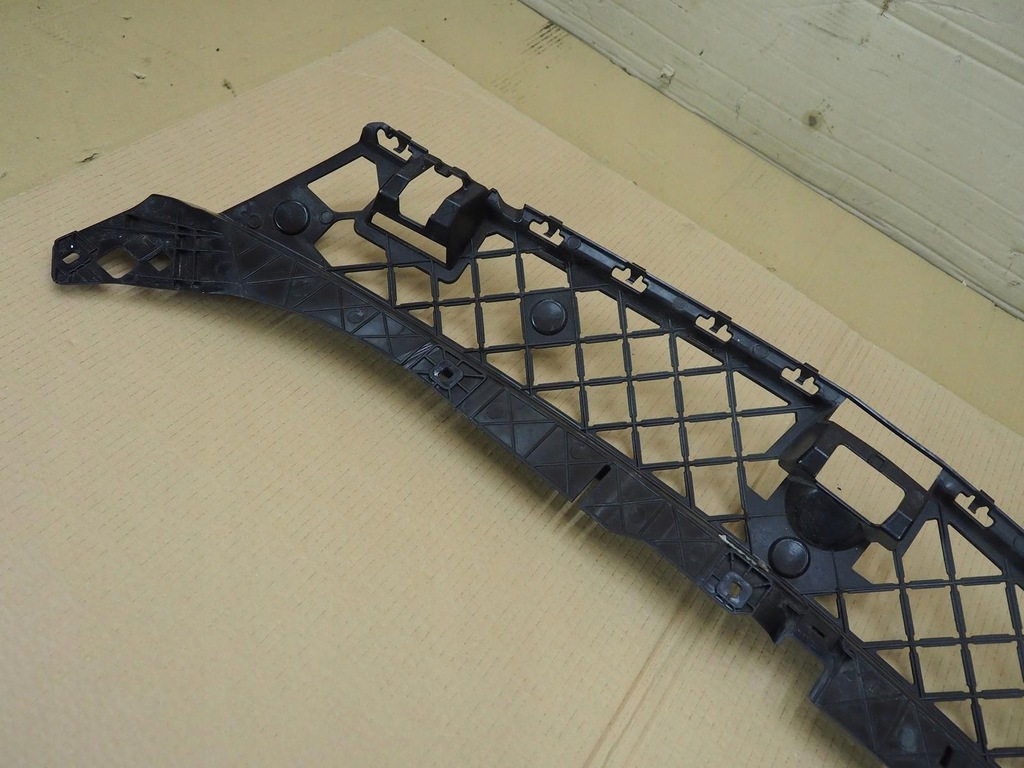 фото №15, Mercedes b-klasa w247 верхній підсилювач бампера