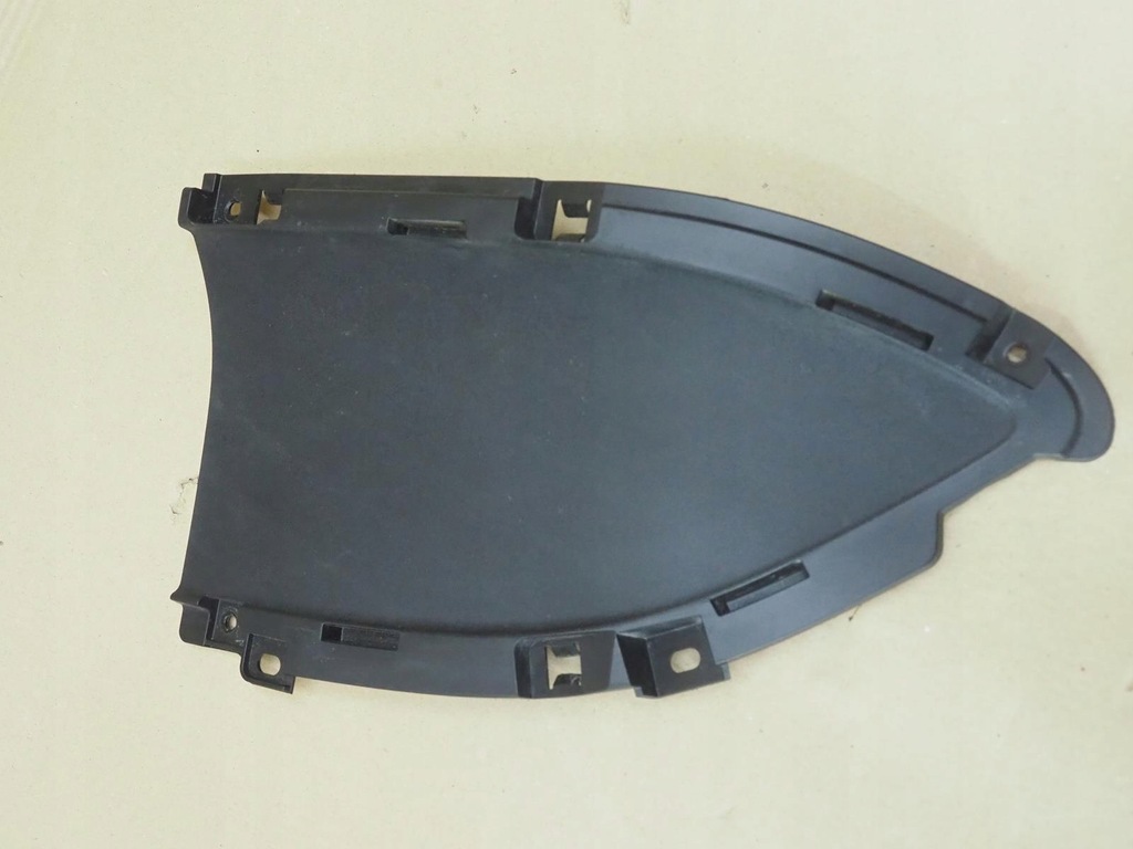 фото №8, Hyundai genesis g70 lift 21- 86546-g9500 заглушка перед права