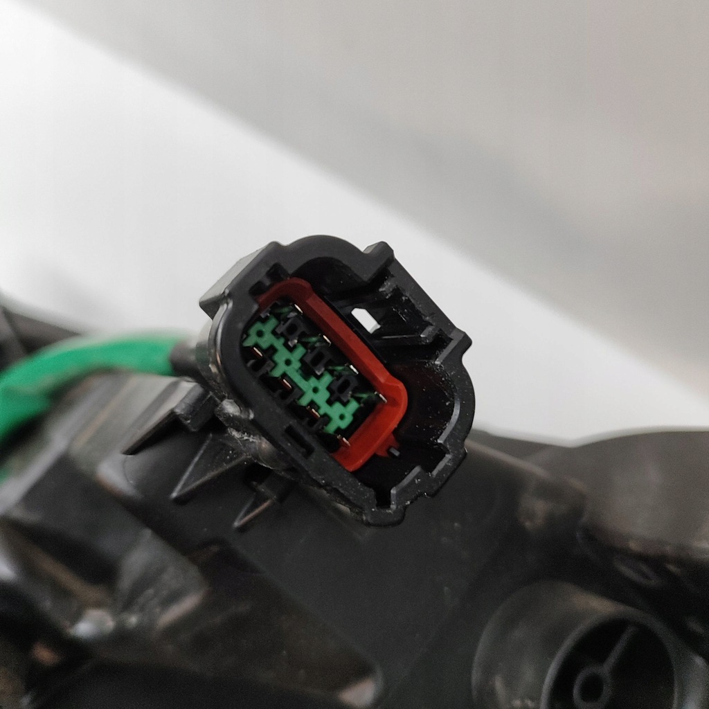 фото №8, Nissan leaf ii ze1 2019 правая сторона лампа передняя