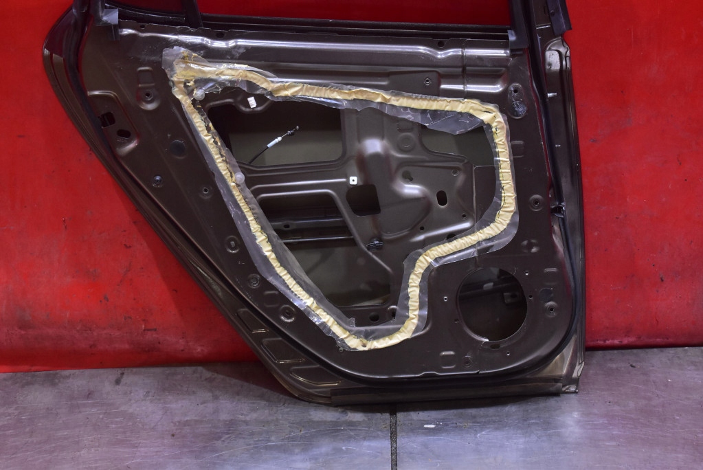 фото №15, Дверь левая задняя задние cap nissan leaf 1 i ze0 lift 10-17