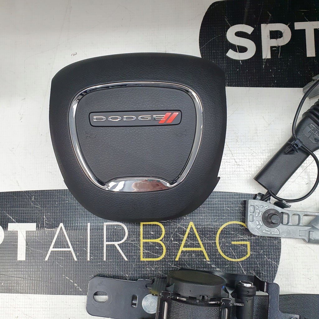 фото №10, Charger приборная панель консоль подушки безопасности ремни подушка безопасности