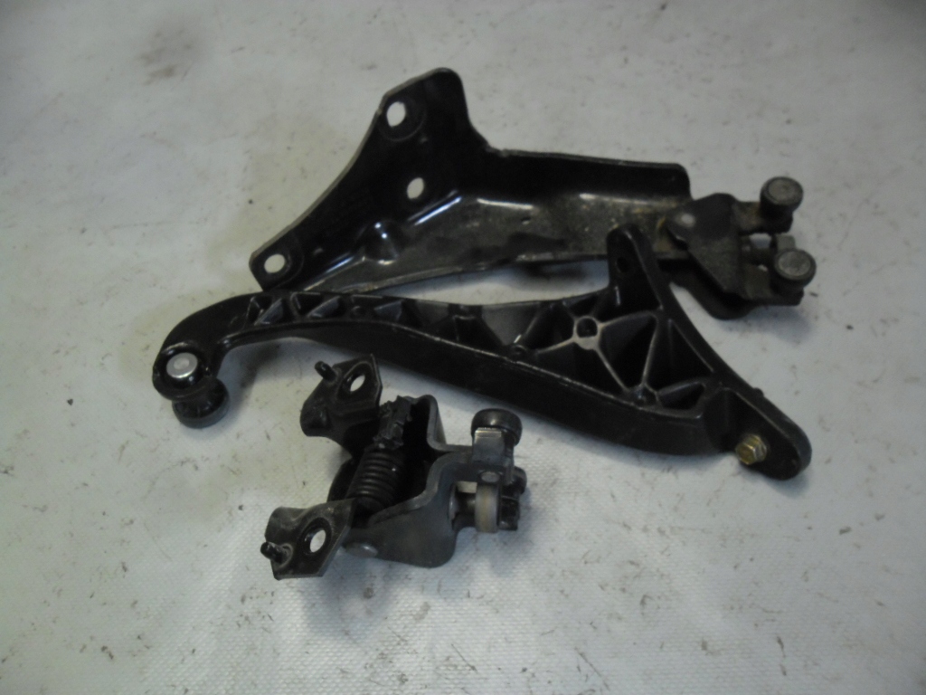 фото №1, Ролик ролики двері розсувних лівий задня peugeot partner ii berlingo iii