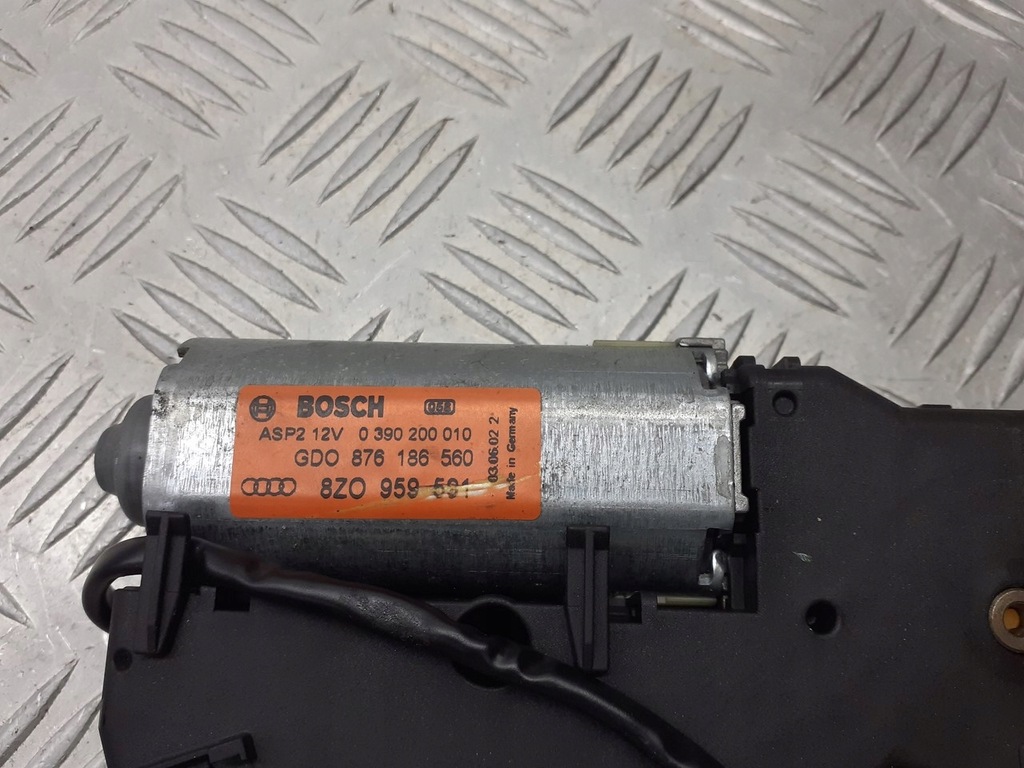 фото №6, Audi a2 моторчик люк 8z0959591