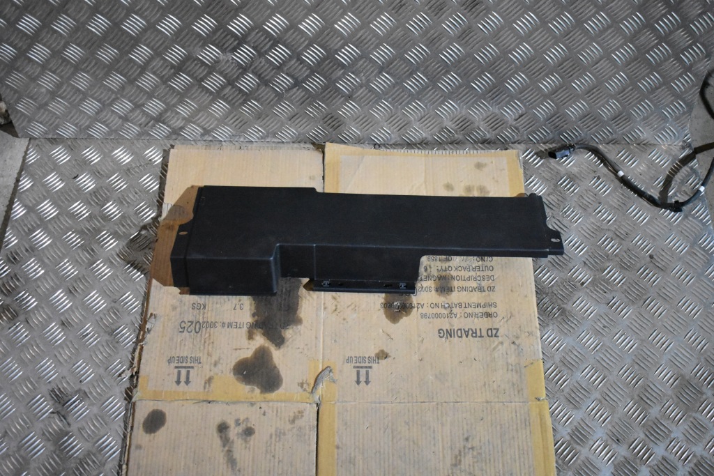 фото №1, Idealna захист молдинг багажника porsche panamera 971 1