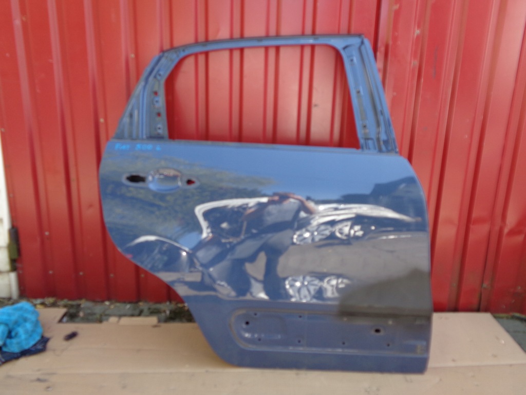 Fiat 500l дверь правое с Разборки