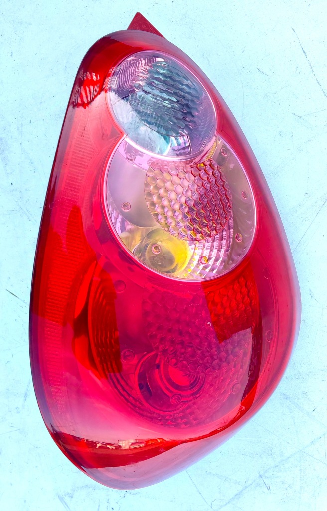 фото №1, Лампа задняя правая toyota aygo i europa