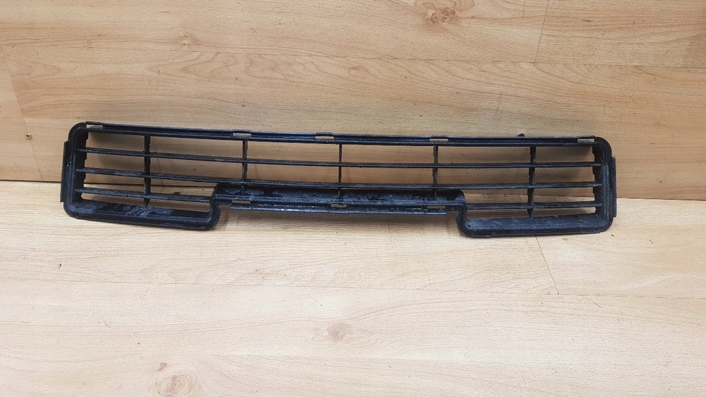 фото №1, Решётка бампера перед mitsubishi carisma lift