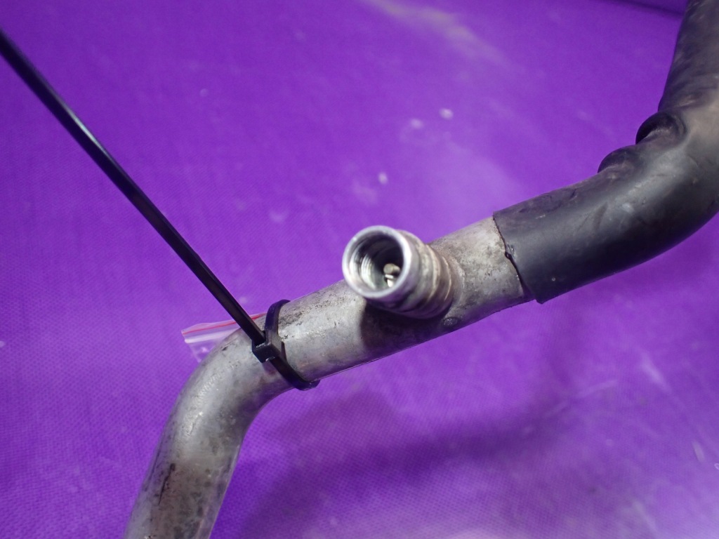 фото №4, Skoda superb i 1,9 tdi шланг wąż кондиціонера