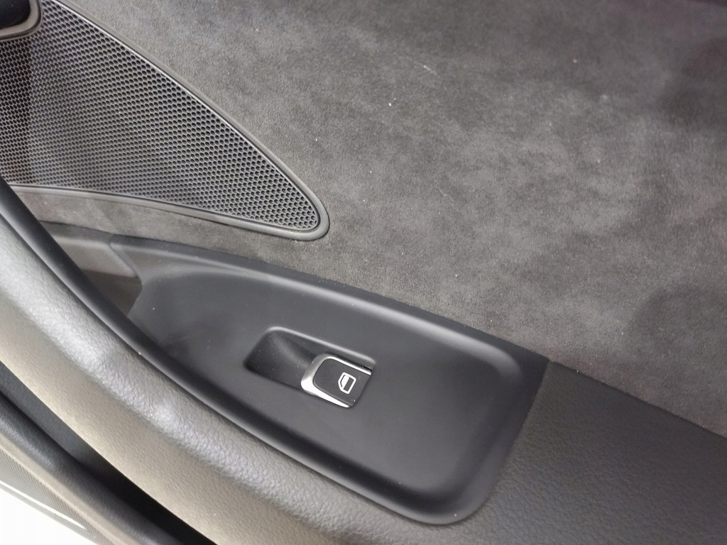 фото №8, 4h0868068 обшивка двері задня правий bose audi a8 d4