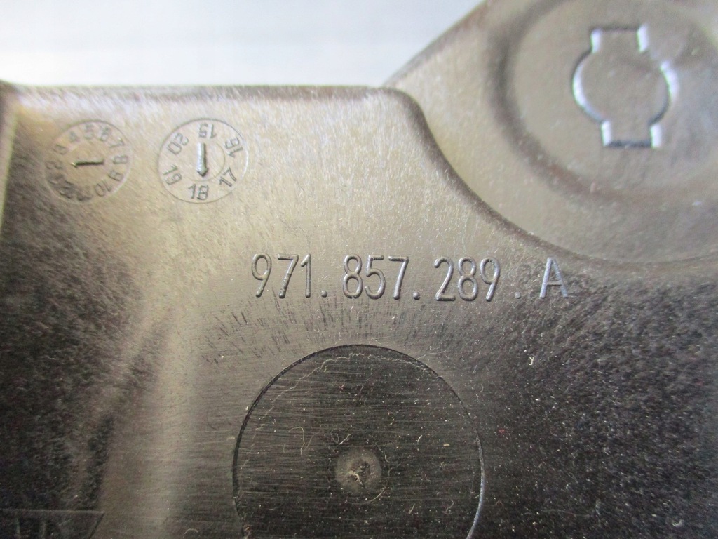 фото №5, Кронштейн консолі porsche panamera 971857289a