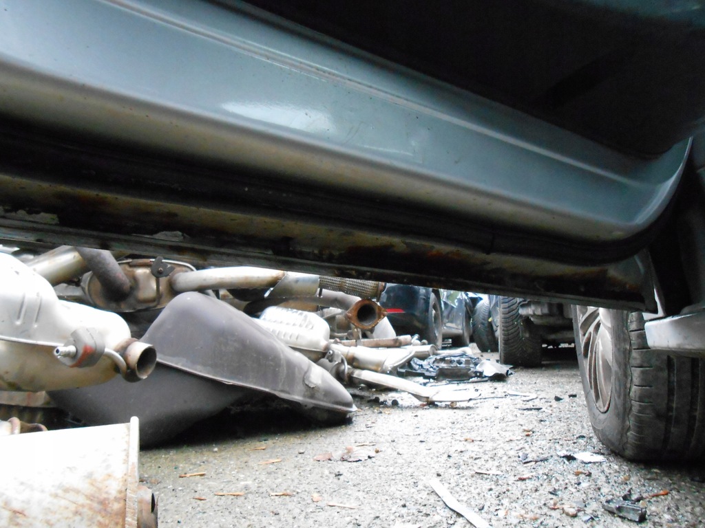 фото №7, Peugeot 301 дверь левая передние код лакокрасочного покрытия ezr