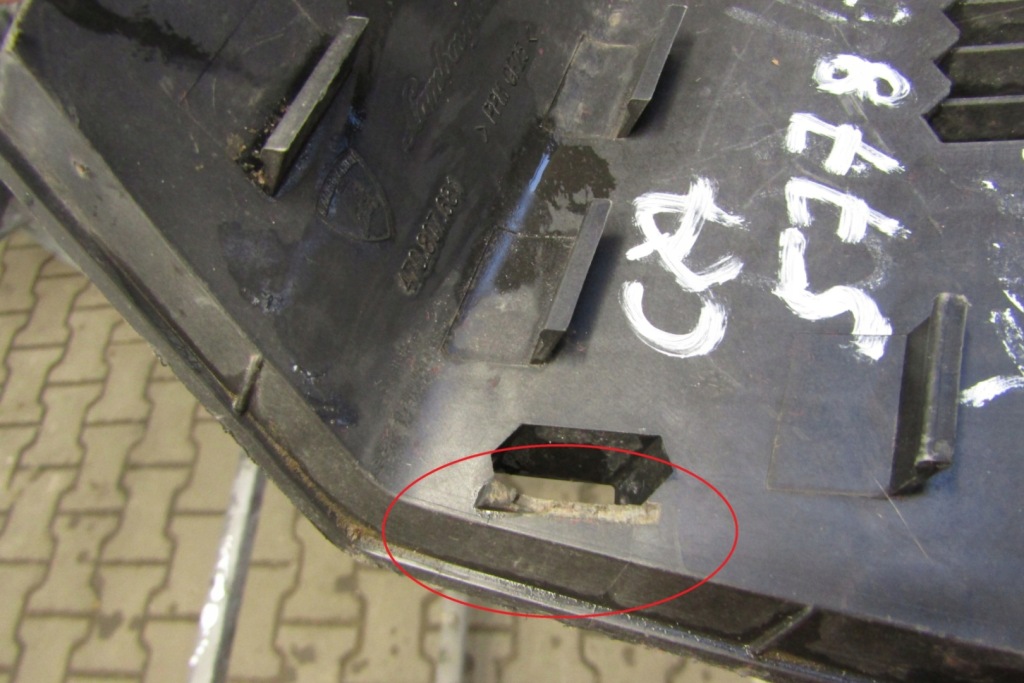 Решётка заглушка левая бампер перед lamborghini aventador roadster 11- с Разборки