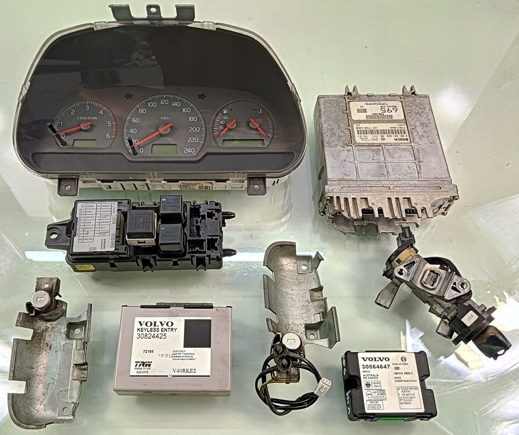 фото №1, Volvo v40 i 98 r 1.9 td набір стартовий блок керування двигуна kpl