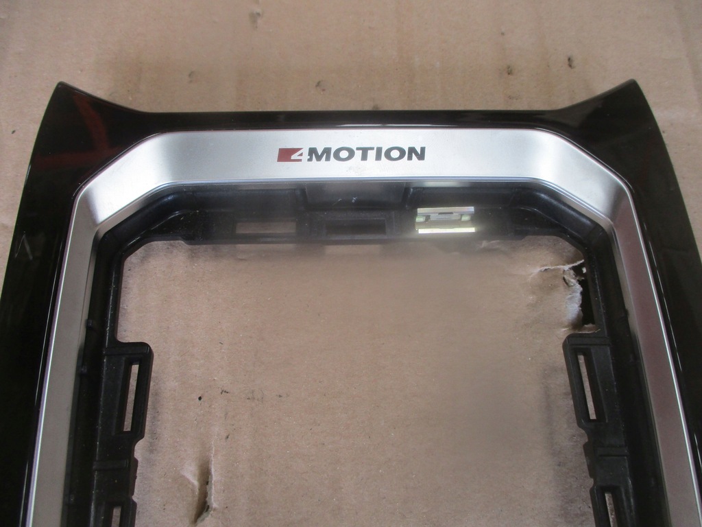 фото №4, Рамка туннель переключатель привода 2ga927531 vw t-roc