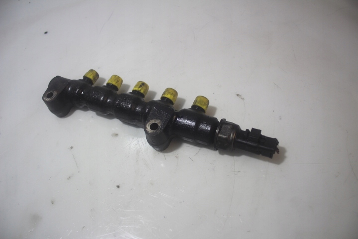 фото №3, Молдинг упорскування peugeot 308 i 1.6hdi