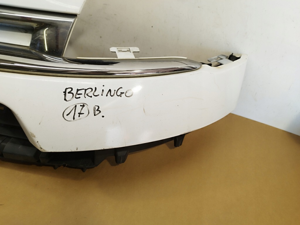 Решётка радиатора решётка  бампера перед citroen berlingo 2 3 рестайлинг  lata 2012-2015 Киев