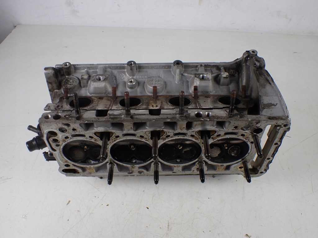 фото №10, Головка audi a5 8t sportback 2,0 tfsi 06h103373k