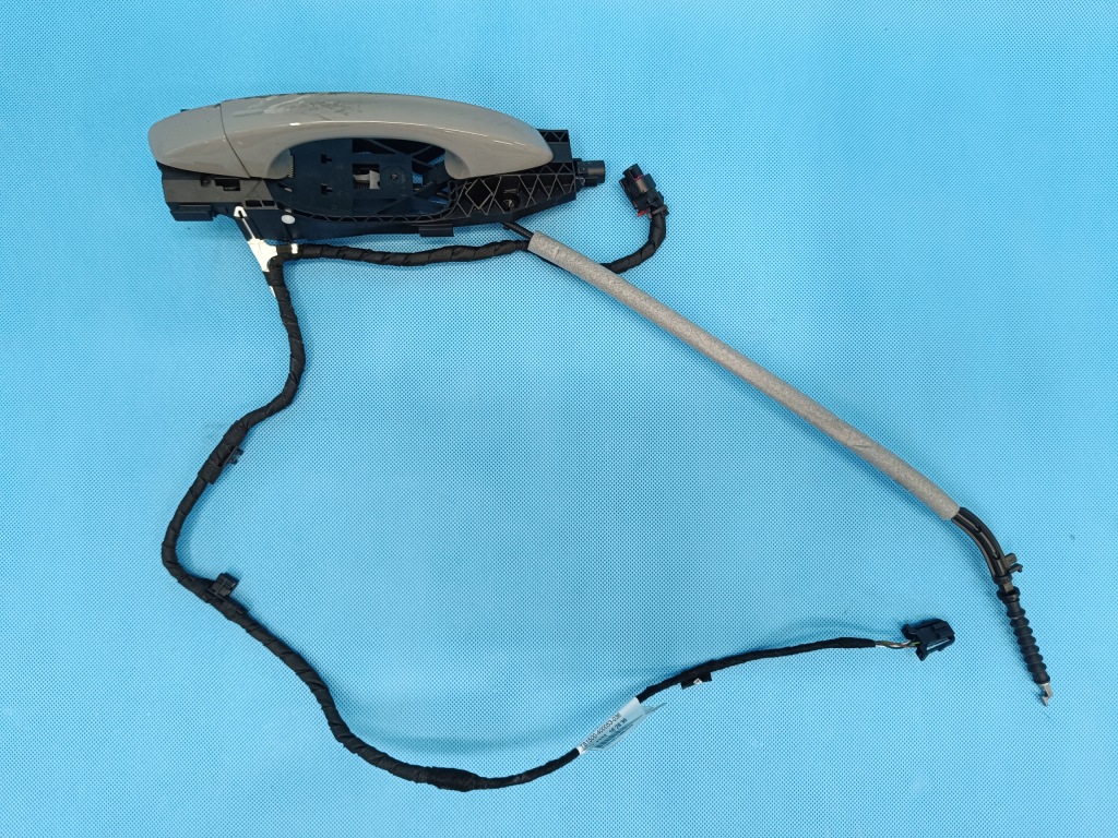 фото №1, Skoda karoq lift 1.5 tsi 2023 r ручка двері правий перед kessy 5g0837206q