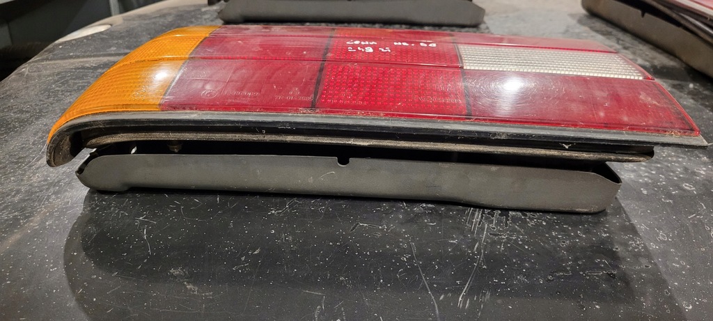 фото №5, Лампа задняя левая bmw e30 широкая лампа