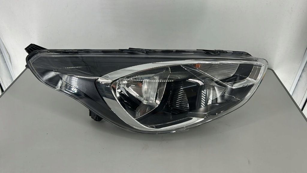 фото №1, Лампа правая перед ford ka plus 2016 j7bb-13w029-bj