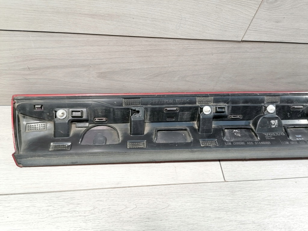 фото №9, Volvo xc60 ii молдинг дверь правый перед 31440303