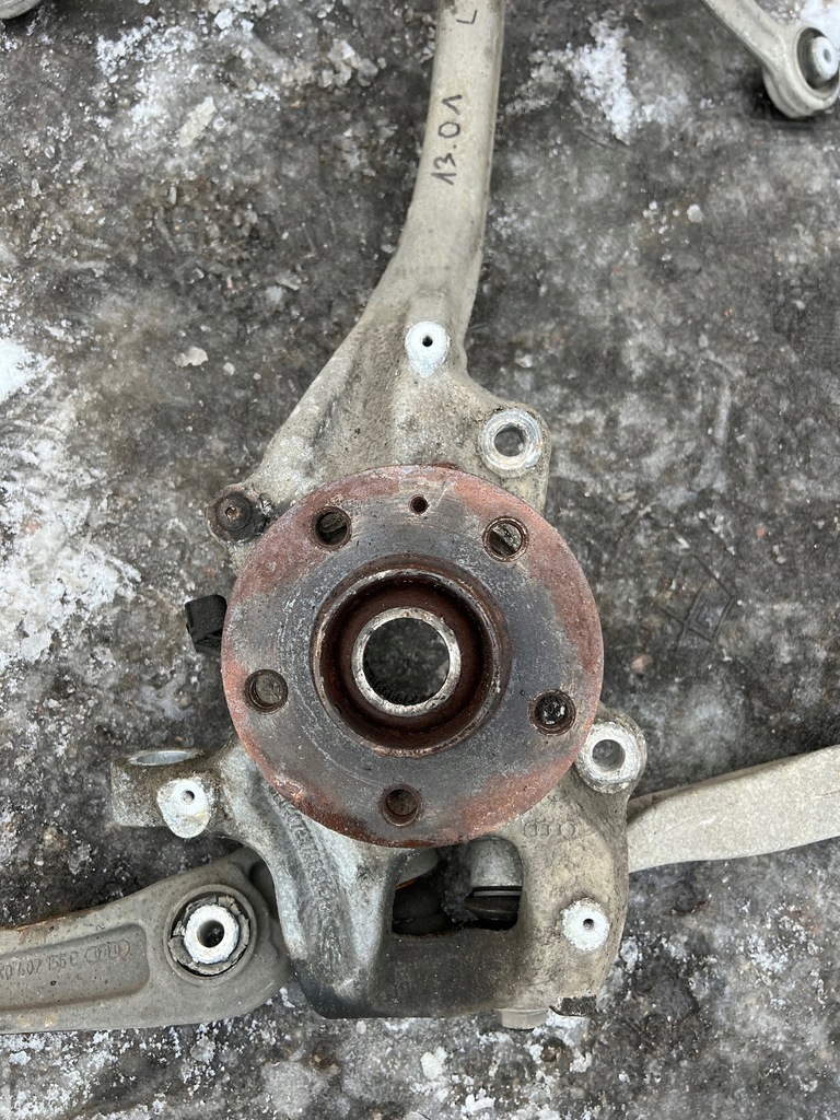 фото №9, Audi поворотний кулак ліва передня лівий перед важелі 4g0407241c 8k0407257abs