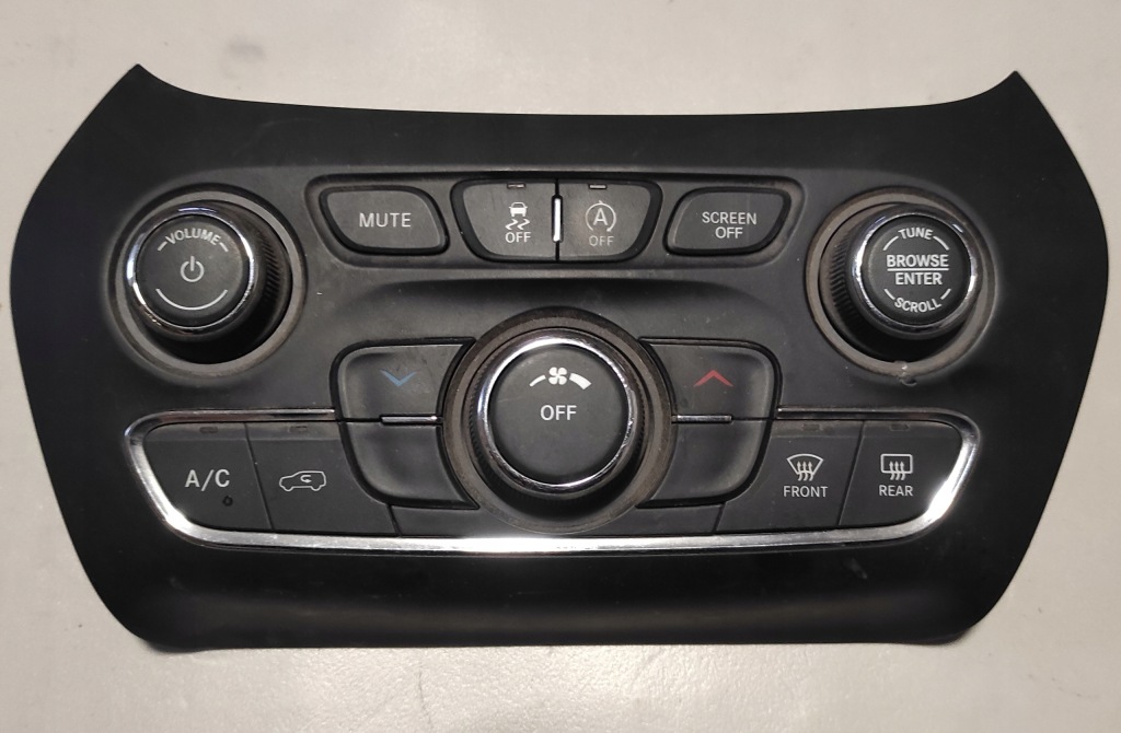 фото №1, Jeep cherokee kl 2018 панель кондиционера