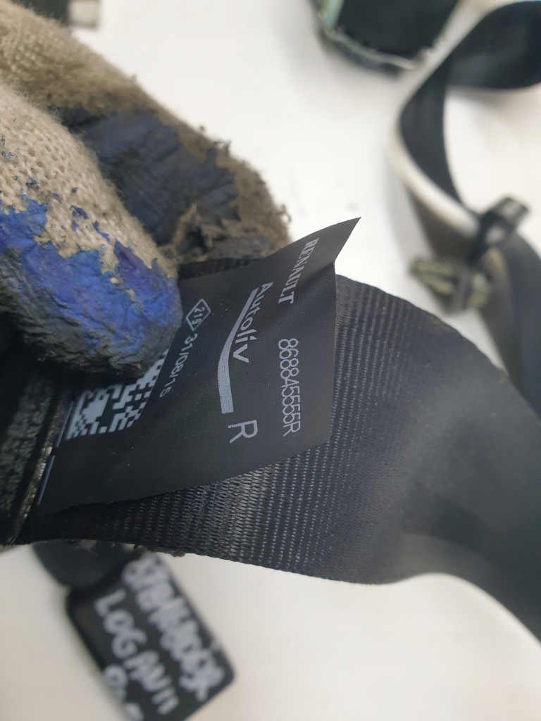 Ремень безопасности левый  перед dacia logan 2 868857909r Оригинал