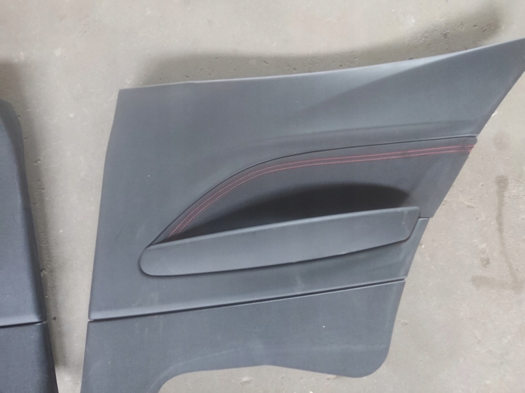 фото №3, Bmw f21 обшивки двері задня sport