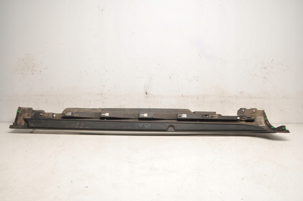 фото №9, Volvo v40 ii молдинг накладка порог левая cross country lift 31290541