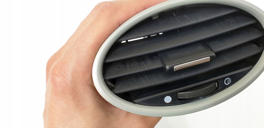 фото №9, Ford focus 2 mk2 ii овальна кругла решітка обдув панелі приладової панелі